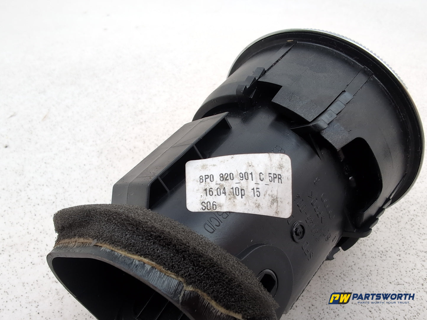 Audi A3 Sport Tfsi Dashboard Trim With Air Vent 8p0820901c5pr 2003-2012 - photo 5
