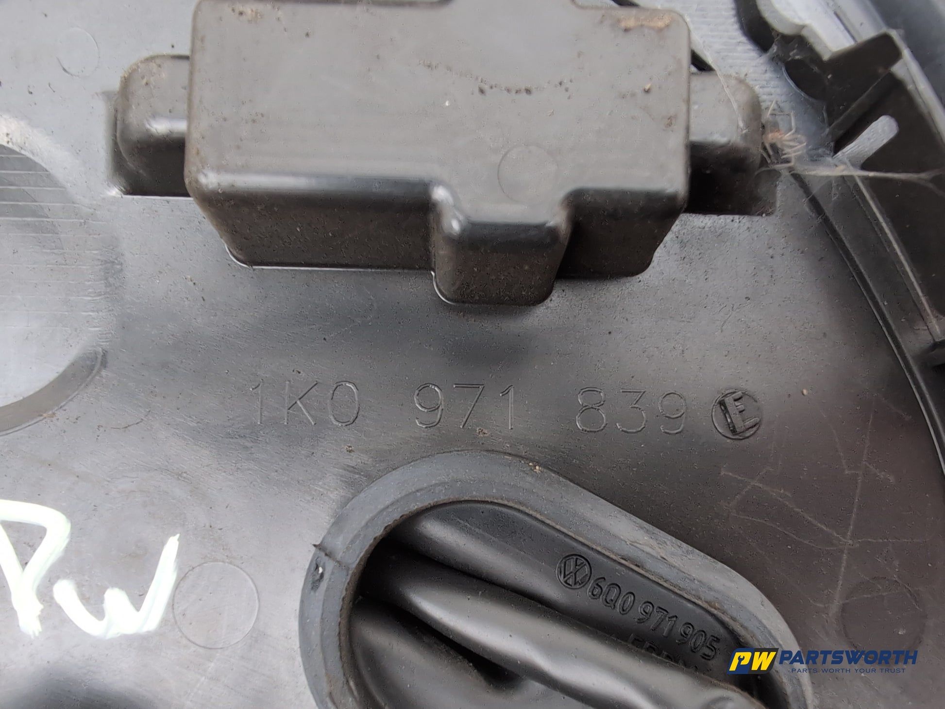 Audi A3 Sport Tfsi Fuel Sending Pump Cover 1k0971839 2003-2012 - photo 5