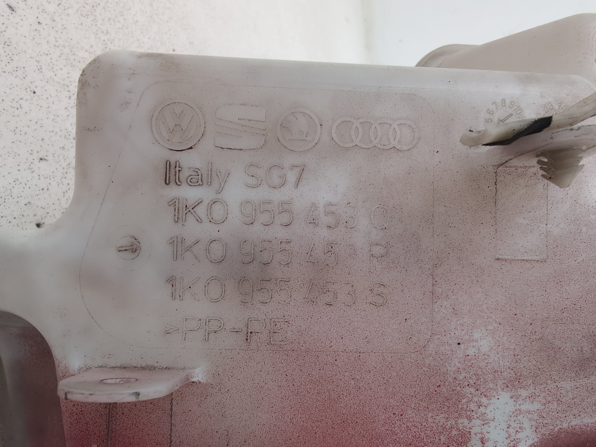 Audi A3 Sport Windscreen Washer Reservoir Pump 1k0955453q 1k0955453r 1k0955453s - photo 5