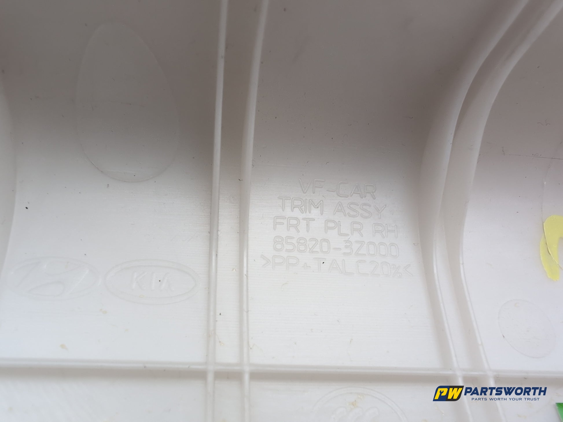 Hyundai I40 Style Crdi 2012 Rh A Pillar Trim 85820-3z000 - photo 5