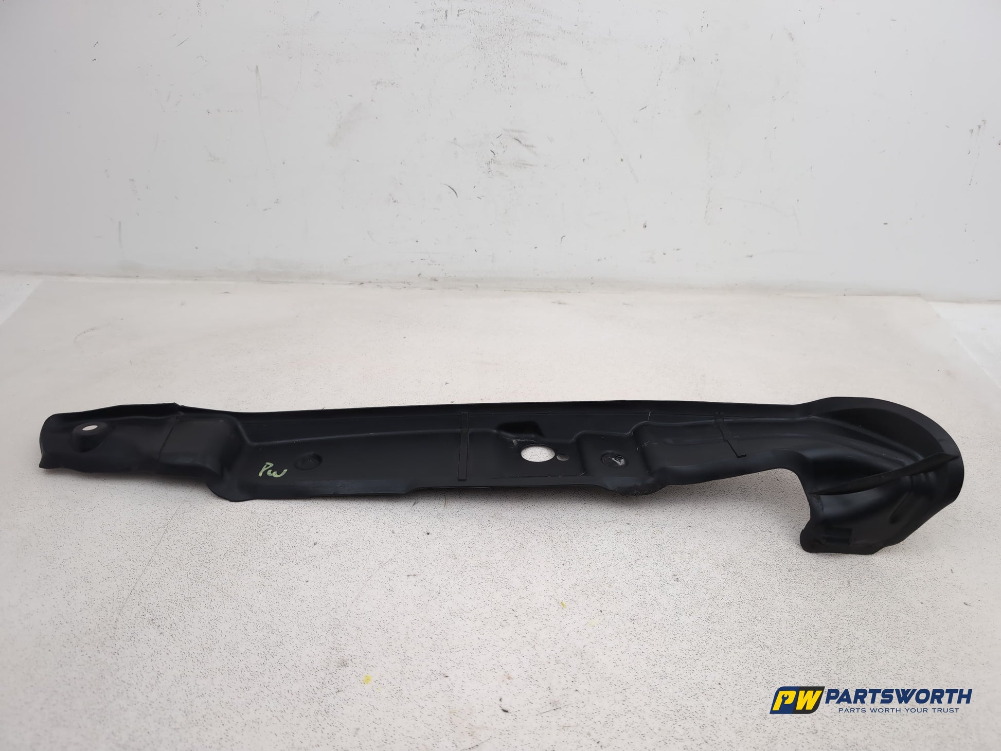 Audi A6 Se Tdi Front Wing Mount Bracket Left Passenger Side 4g0821111 2011-2018 - photo 5