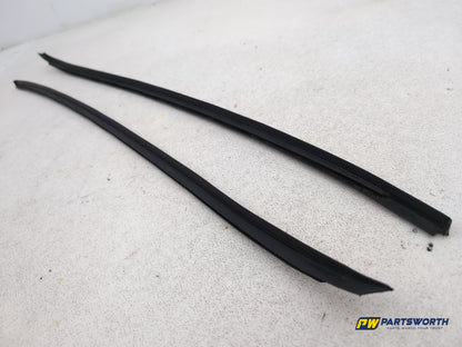 Volkswagen Passat Highline Front Windscreen Moulding Trim Pair 3c0854327b - photo 5