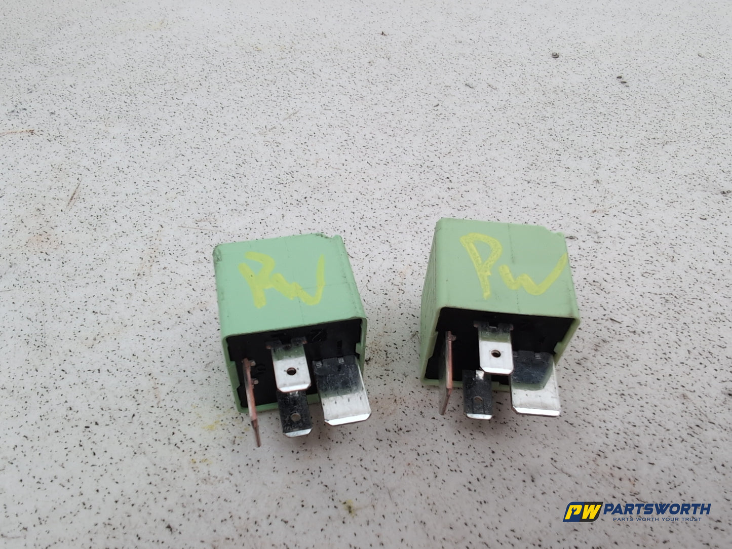 Fuse and Relay Box 1 5