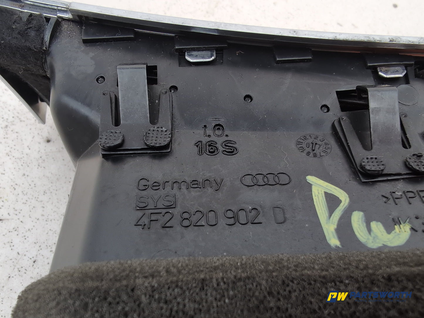 Audi A6 Se Tdi Quattro Driver Side Right Dashboard Air Vent Trim 4f2820902d - photo 5