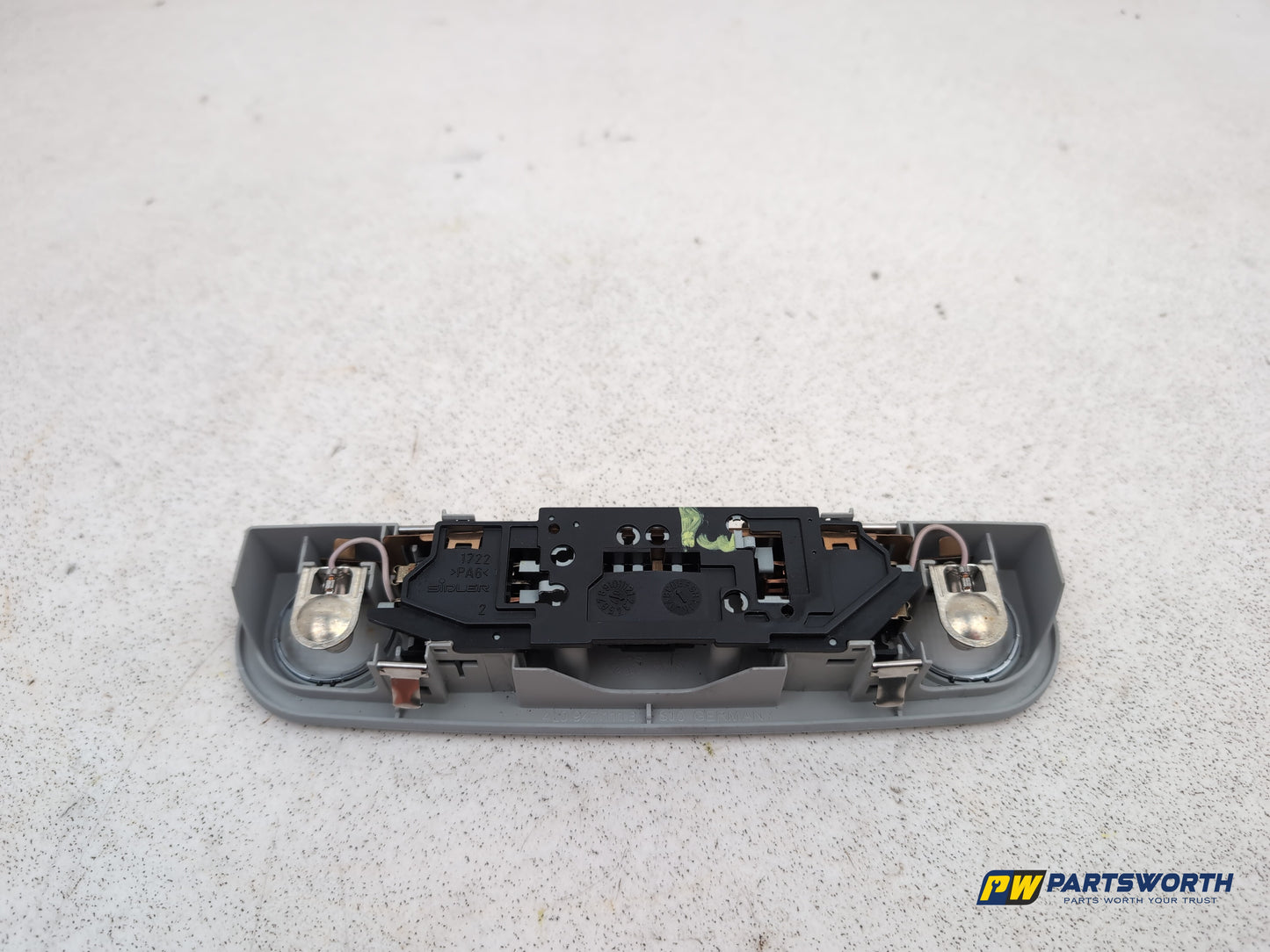 Audi A6 Se Tdi Quattro A Reading Light Rear 2005-2008 - photo 5