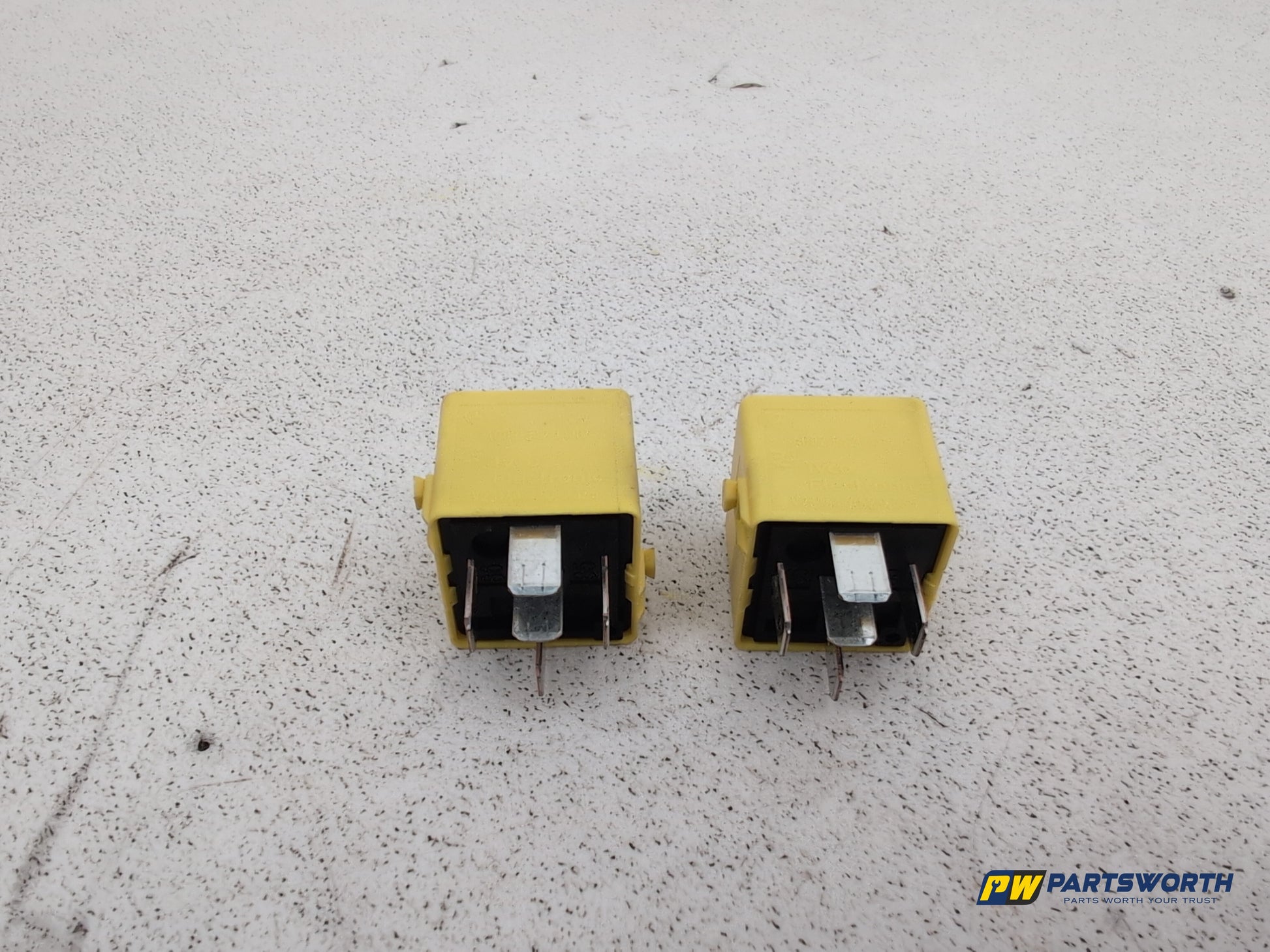 Fuse and Relay Box 1 5