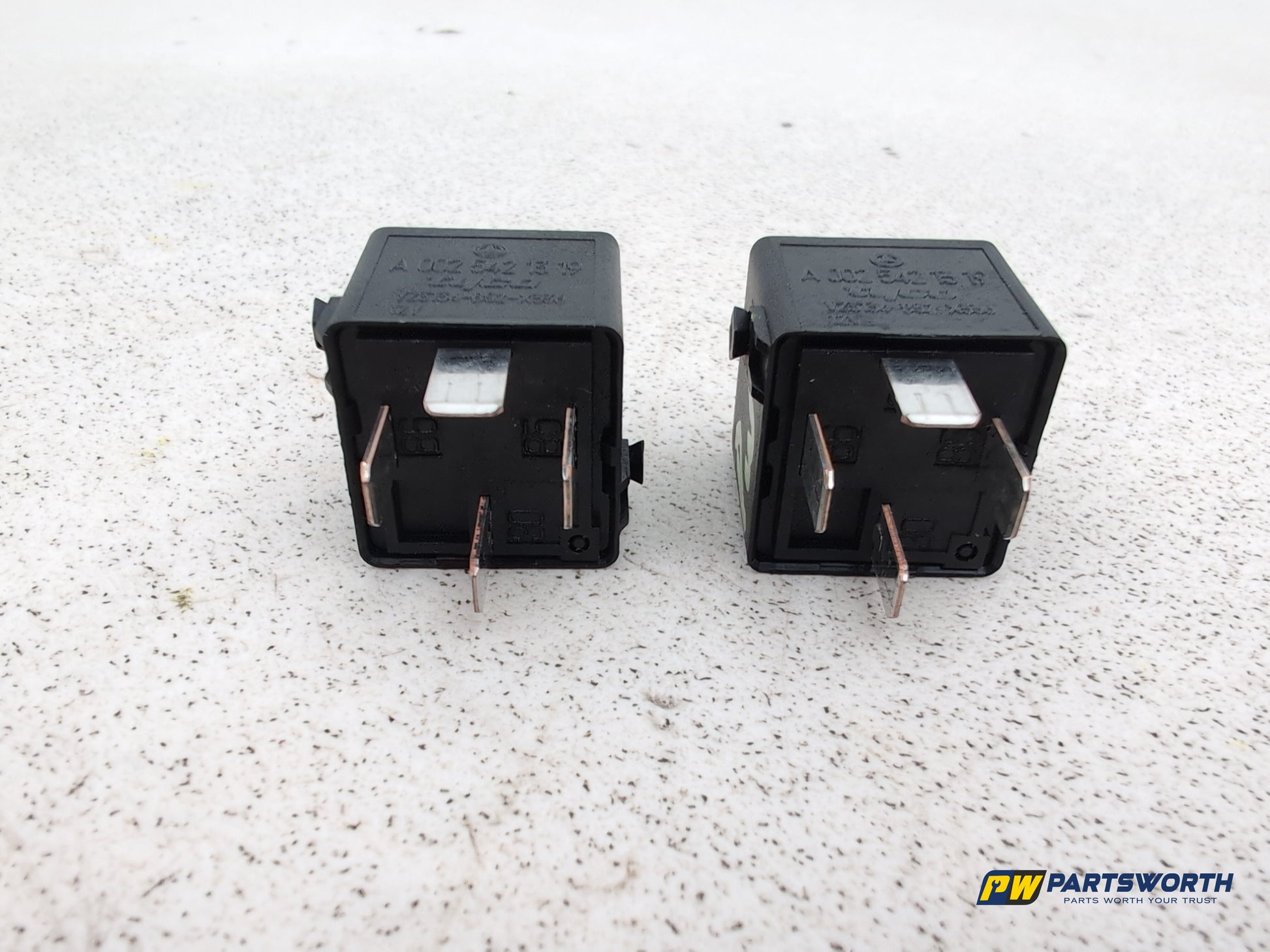 Fuse and Relay Box 1 5