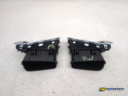 Citroen C4 Vtr+ Hdi Dashboard Trim With Air Vent Pair 9676606977 2010-2013 - photo 5