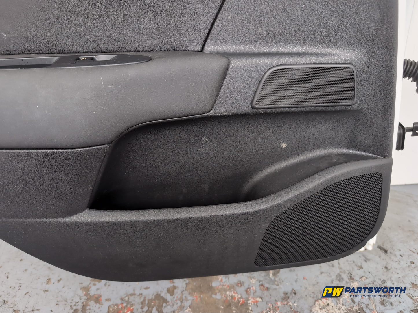 Door Rear LH 11