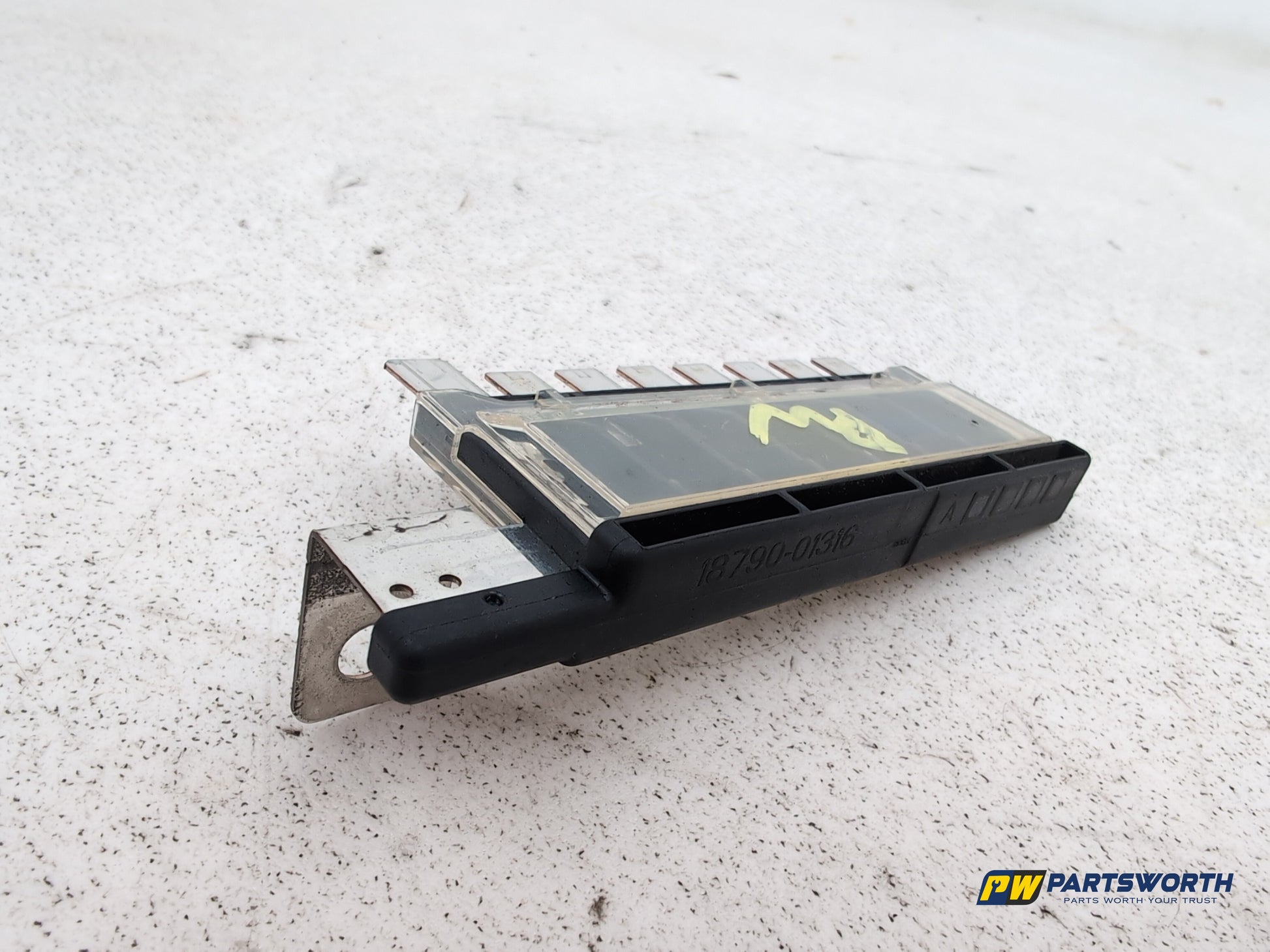 Fuse and Relay Box 1 5