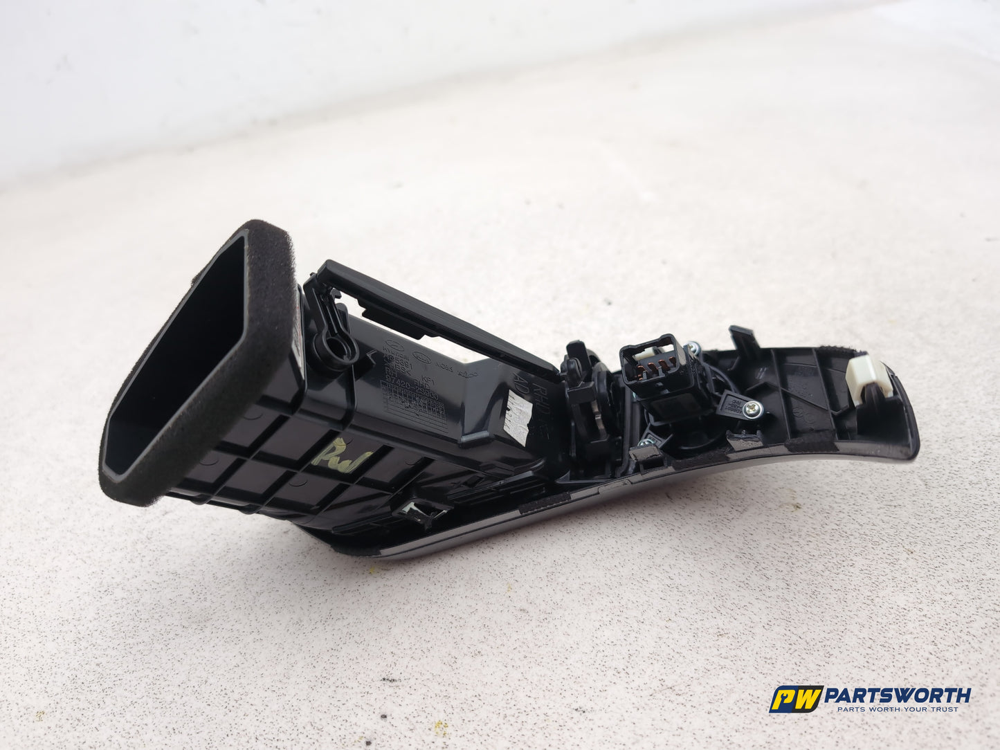 Hyundai Ix35 Style 2wd Dashboard Centre Air Vent Right Driver Side 974202s900 - photo 5
