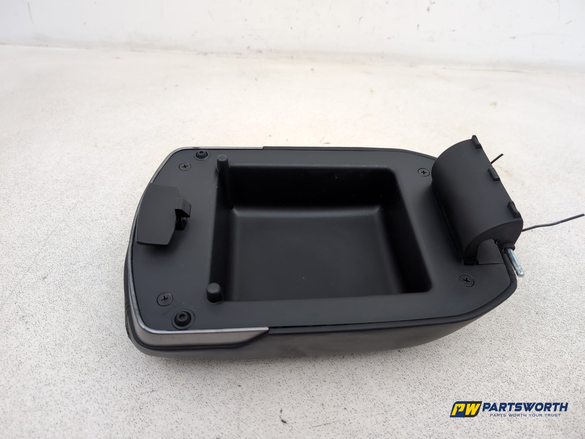 Hyundai Ix35 Style 2wd Crdi 134 Centre Console Armrest 2009-2015 - photo 5
