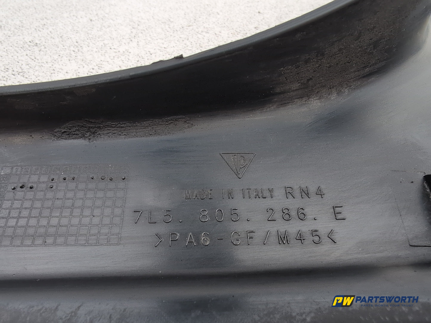 Porsche Cayenne Tiptronic S Engine Cover Panel Trim Driver Side 7l5805286 - photo 5