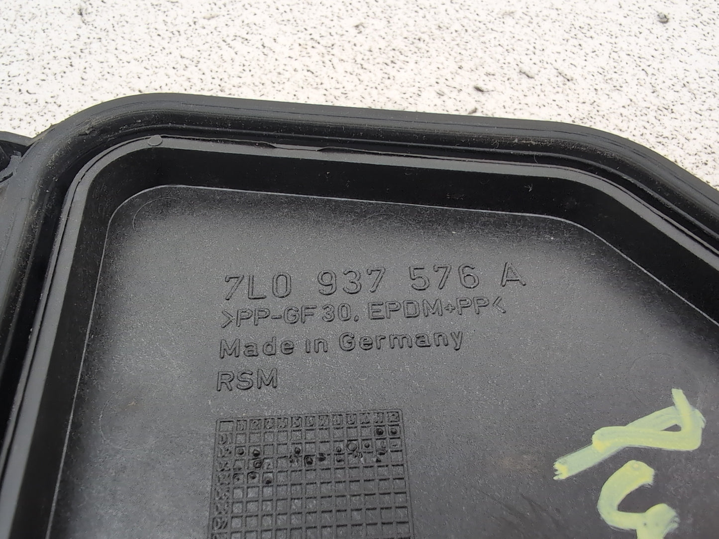 Porsche Cayenne Tiptronic S Fuse Box Cover Lid 7l0937576 2003-2010 - photo 5