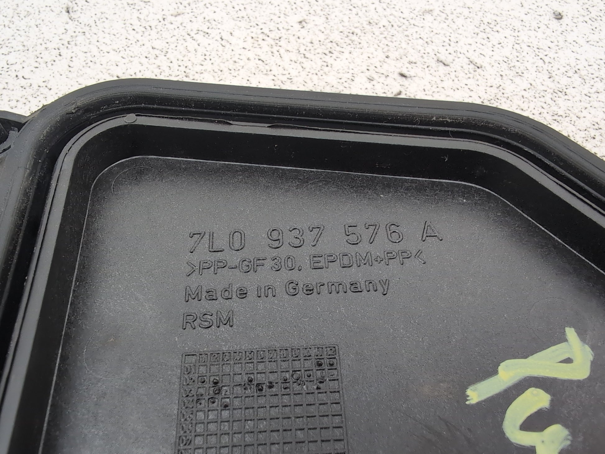 Porsche Cayenne Tiptronic S Fuse Box Cover Lid 7l0937576 2003-2010 - photo 5