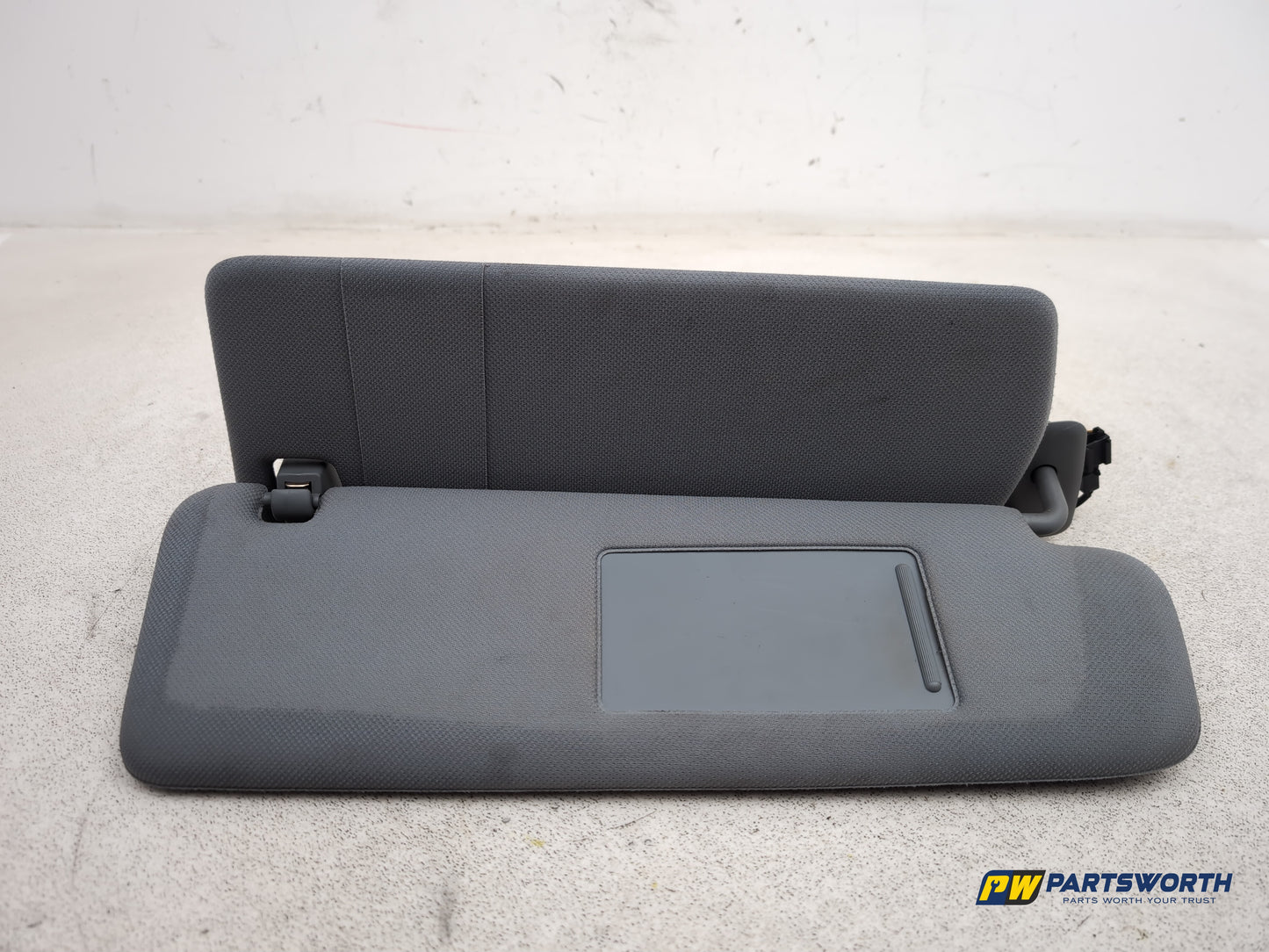 Porsche Cayenne Tiptronic S Sun Visor Rh Driver Side 2003-2010 - photo 5