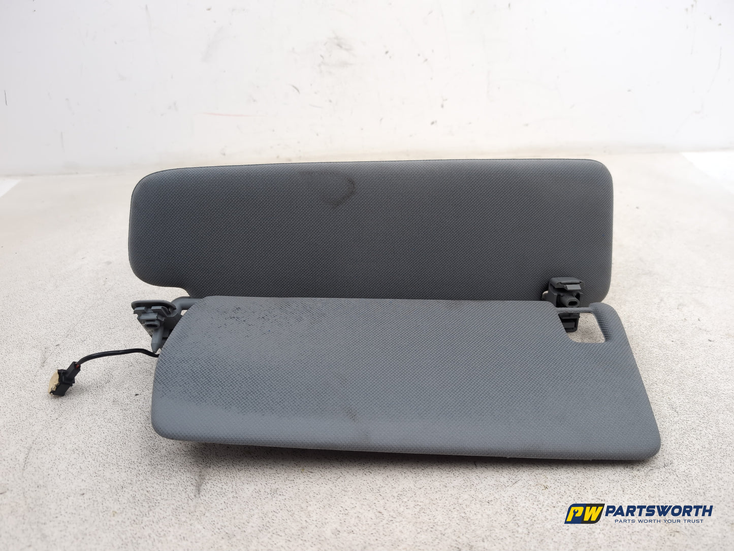 Porsche Cayenne Tiptronic S Sun Visor Lh Passenger Side 2003-2010 - photo 5