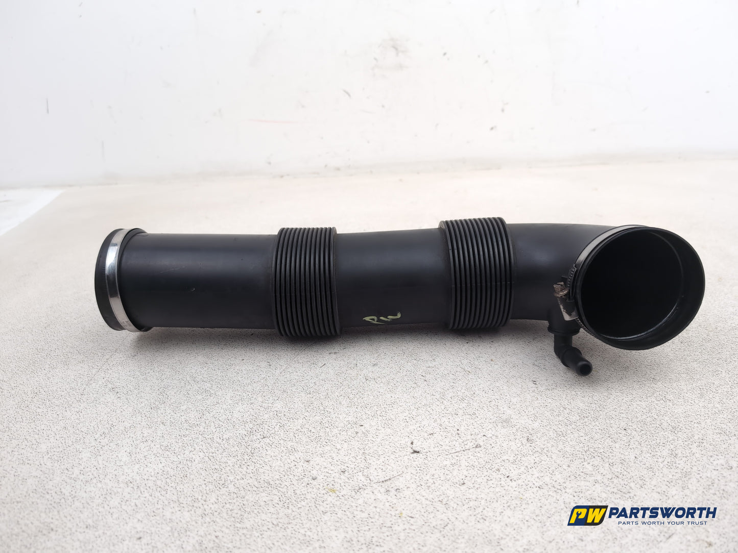 Porsche Cayenne Tiptronic S Petrol Air Intake Hose Pipe 7l5128684 2003-2010 - photo 5