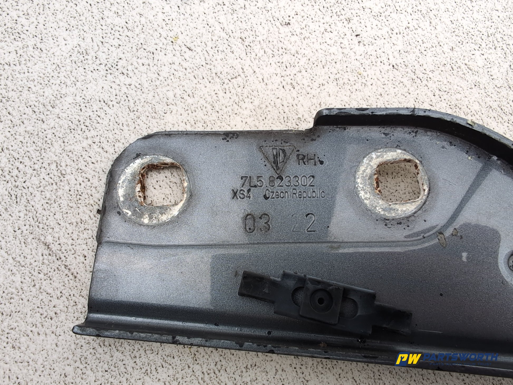 Porsche Cayenne Tiptronic S Bonnet Hinges Pair 7l5823301 2003-2010 - photo 5
