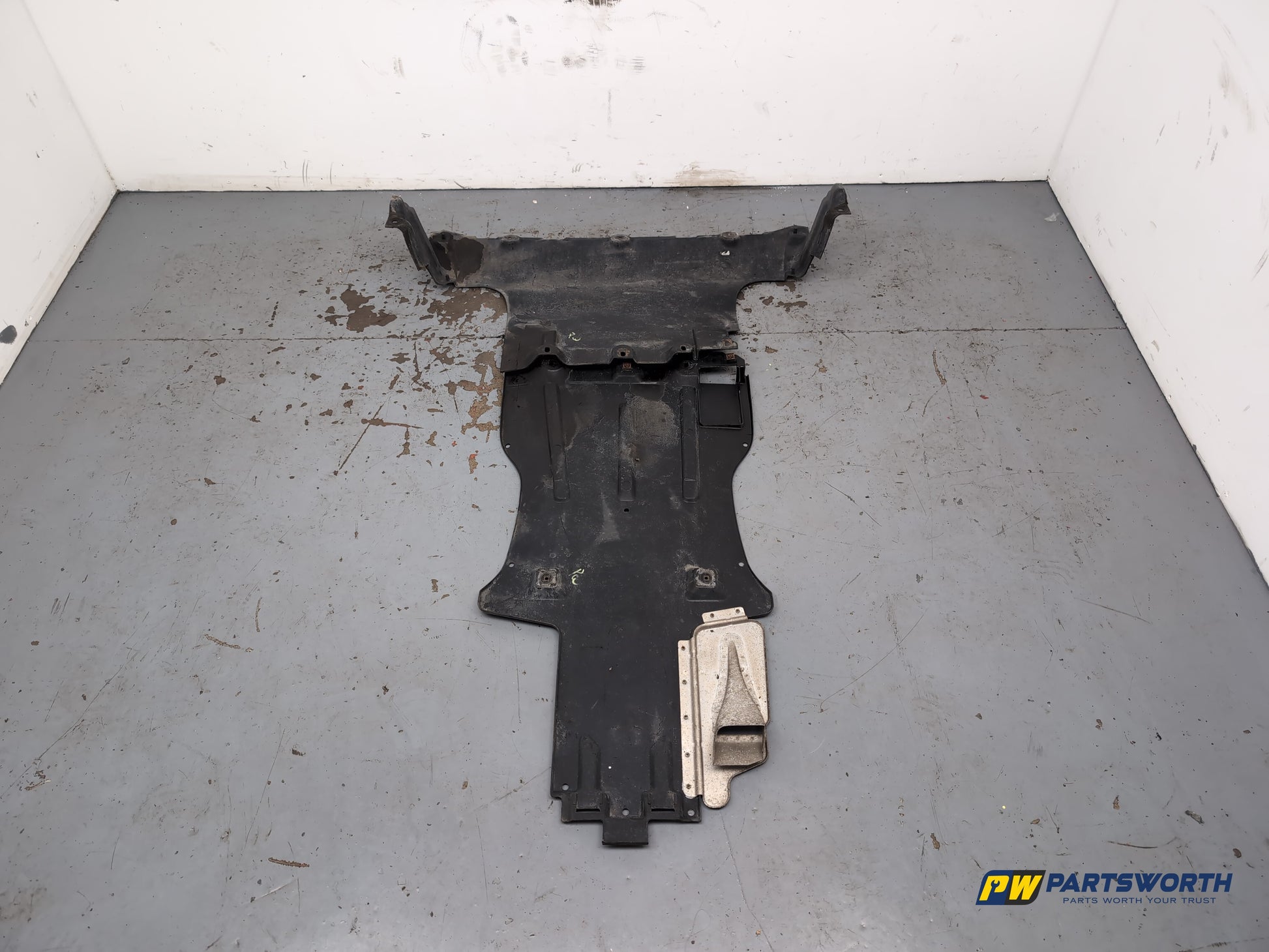 Porsche Cayenne Tiptronic S Engine Undertray 2003-2010 - photo 4