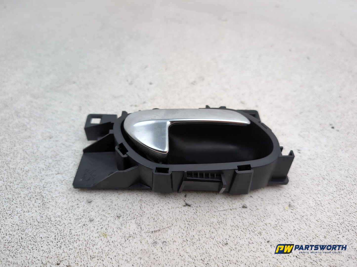Peugeot 208 Active Door Handle Inner Release Rear Rh Driver Side 96555516vv - photo 5