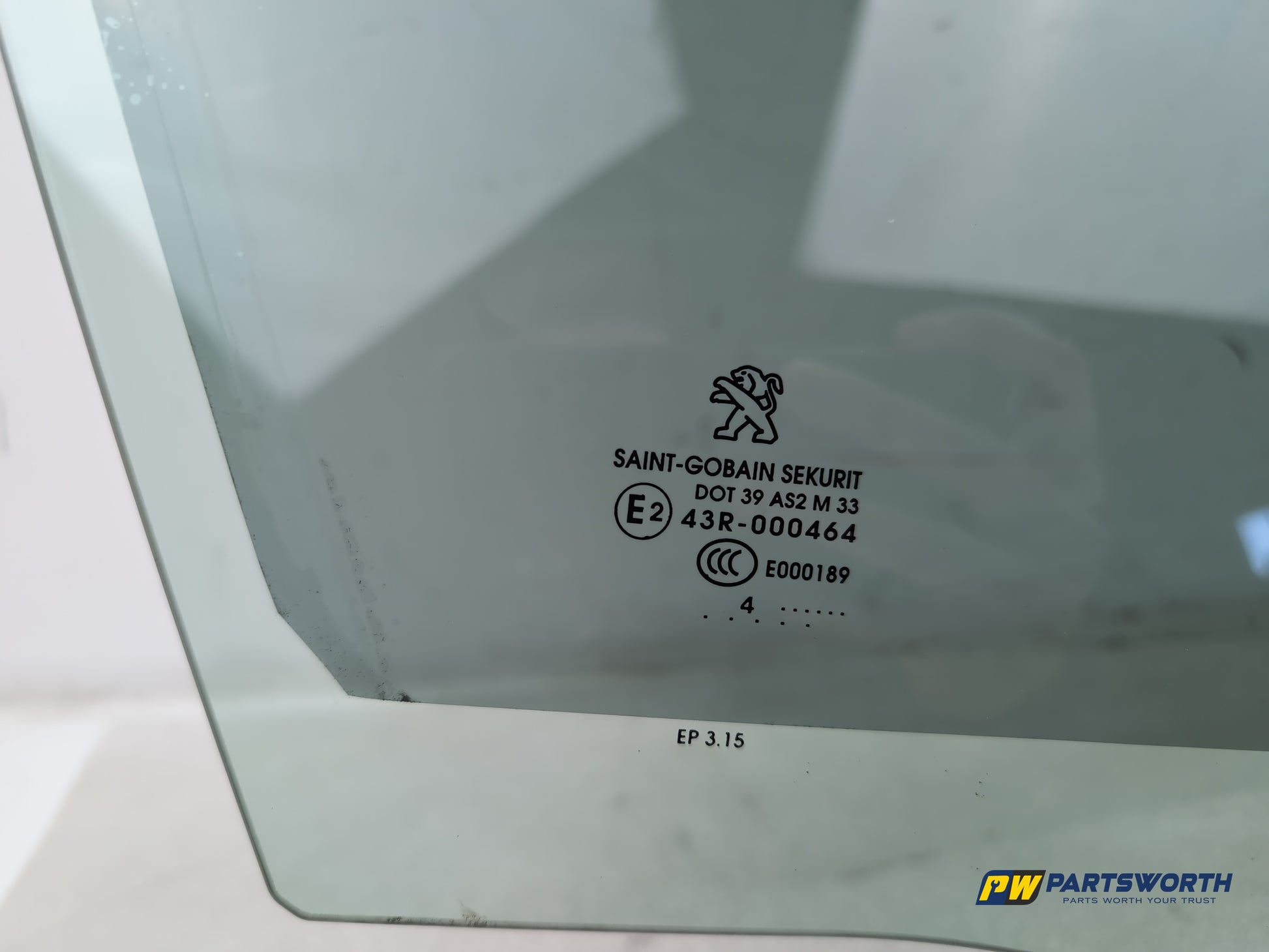 Peugeot 208 Active Tinted Door Glass Front Rh Driver Side 2012-2019 - photo 5
