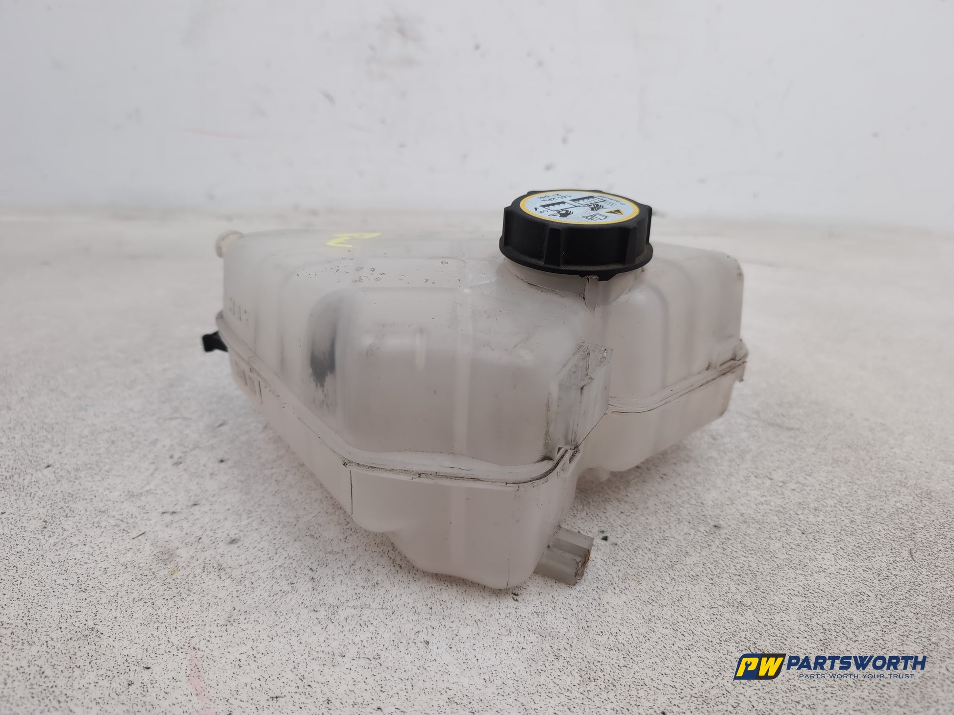 Ford Fiesta Zetec Radiator Expansion Tank 1.2l Petrol 2012-2017 - photo 5