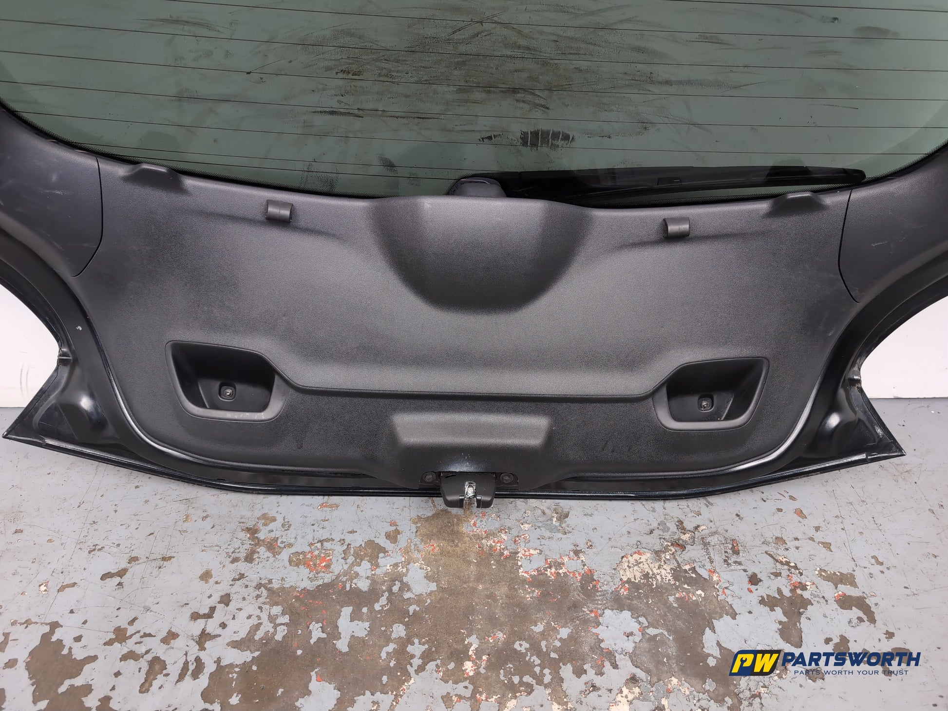 Boot Lid 11