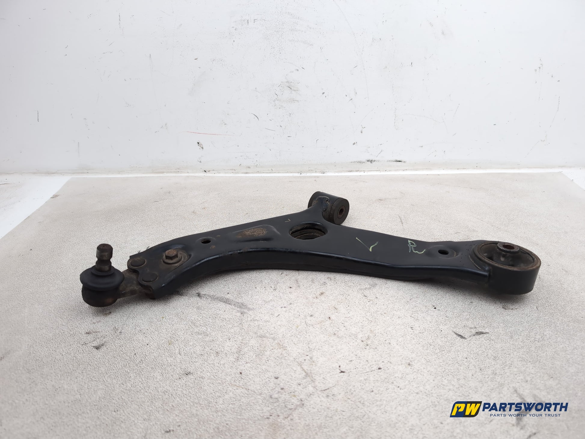 Hyundai Ix35 Style 2wd Suspension Arm Front Lower Wishbone Lh Passenger Side - photo 5