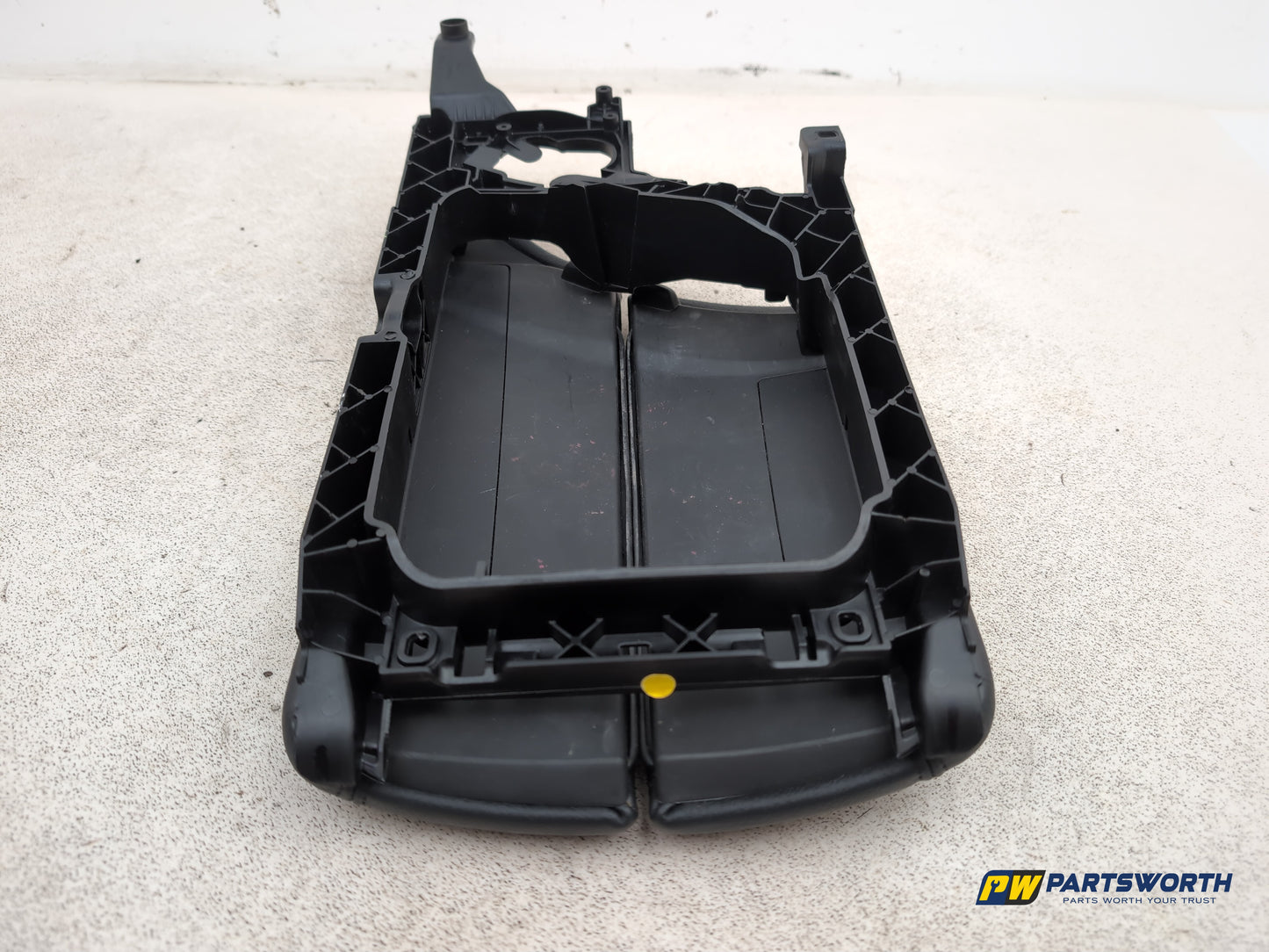 Bmw 520d Se Centre Console Armrest 1600319 2013-2015 - photo 5
