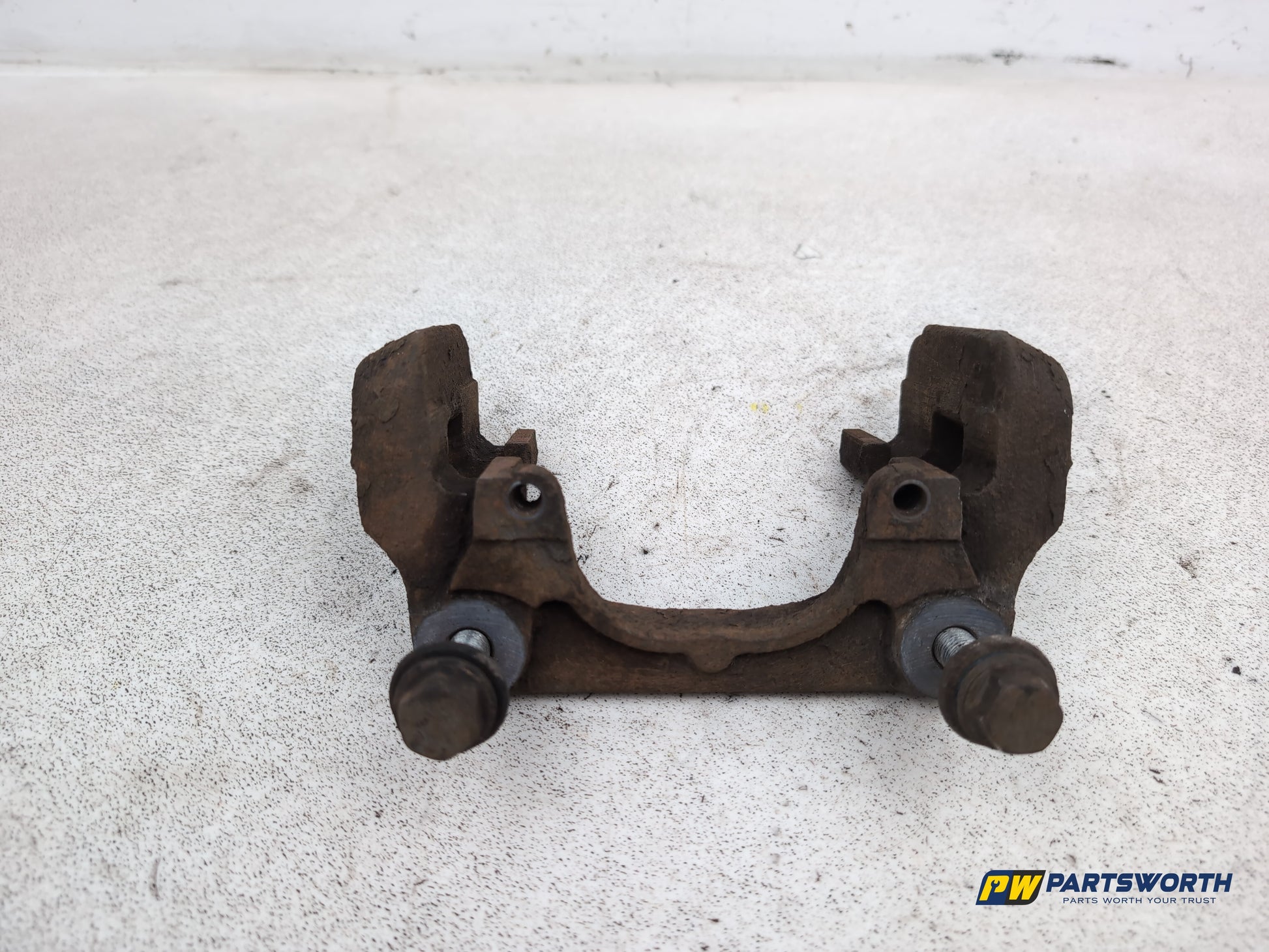 Bmw 520d Se Brake Caliper Support Front Rh Driver Side 2013-2017 - photo 5