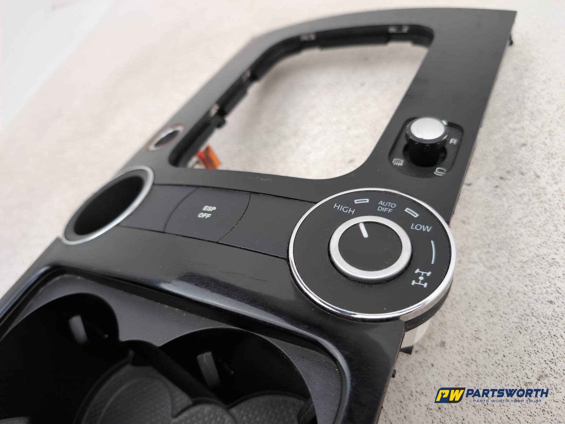 Centre Console Cup Holder 5