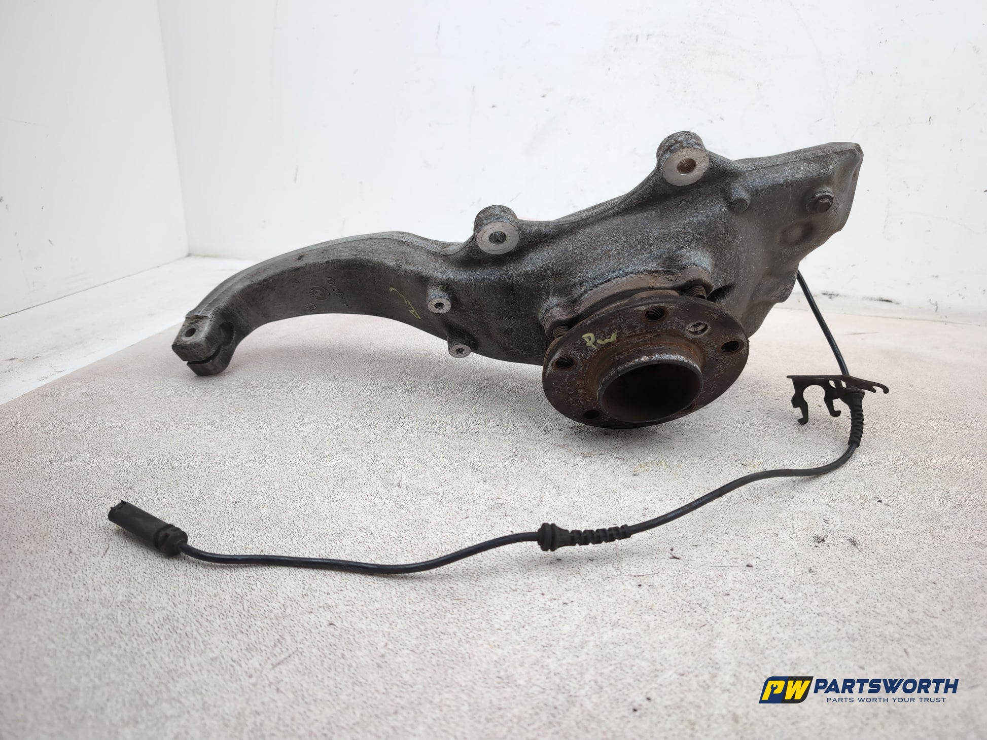 Bmw 5 Series 520d Se Wheel Hub Front Lh Passenger Side 2013-2017 - photo 5