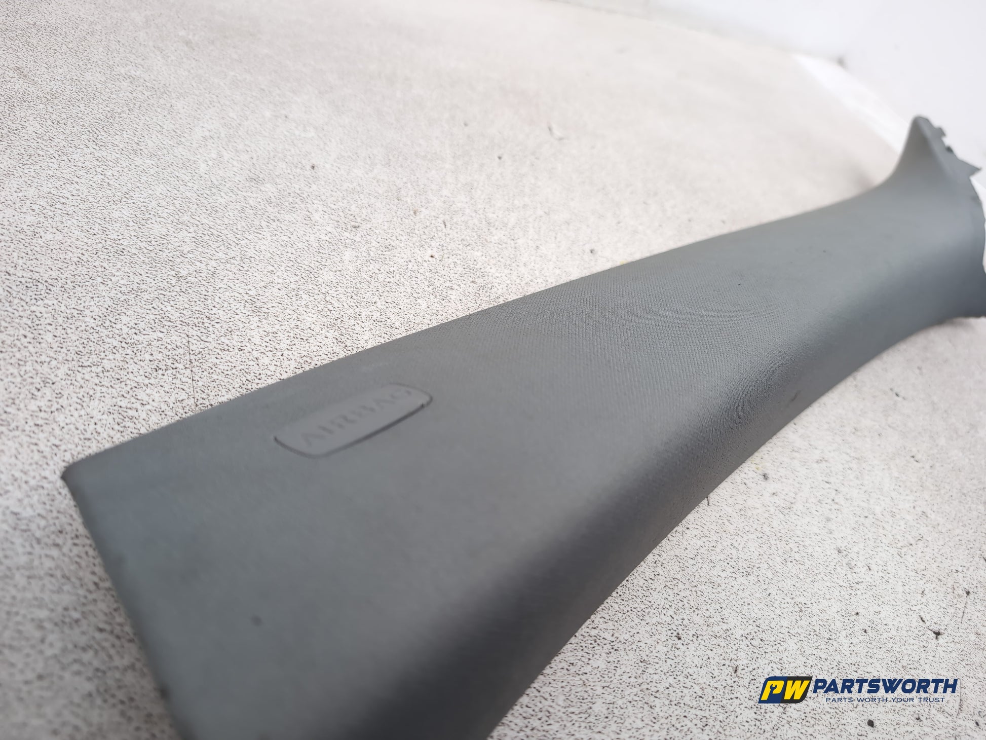 LH A Pillar Trim  5