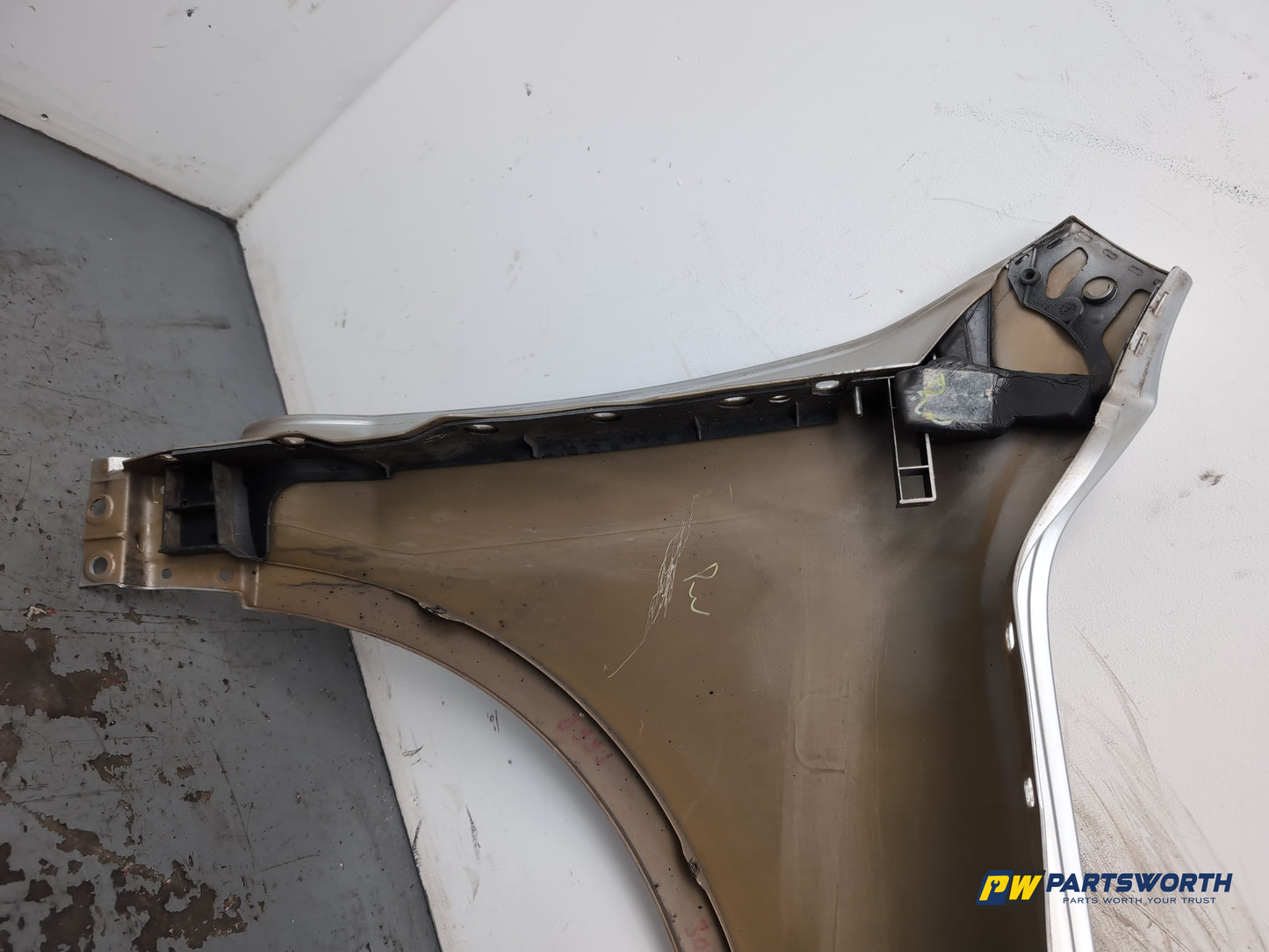 Wing Front LH 11