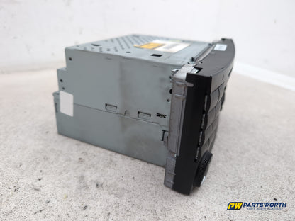 Radio - DAB/CD Player, Display screen + Facia  5