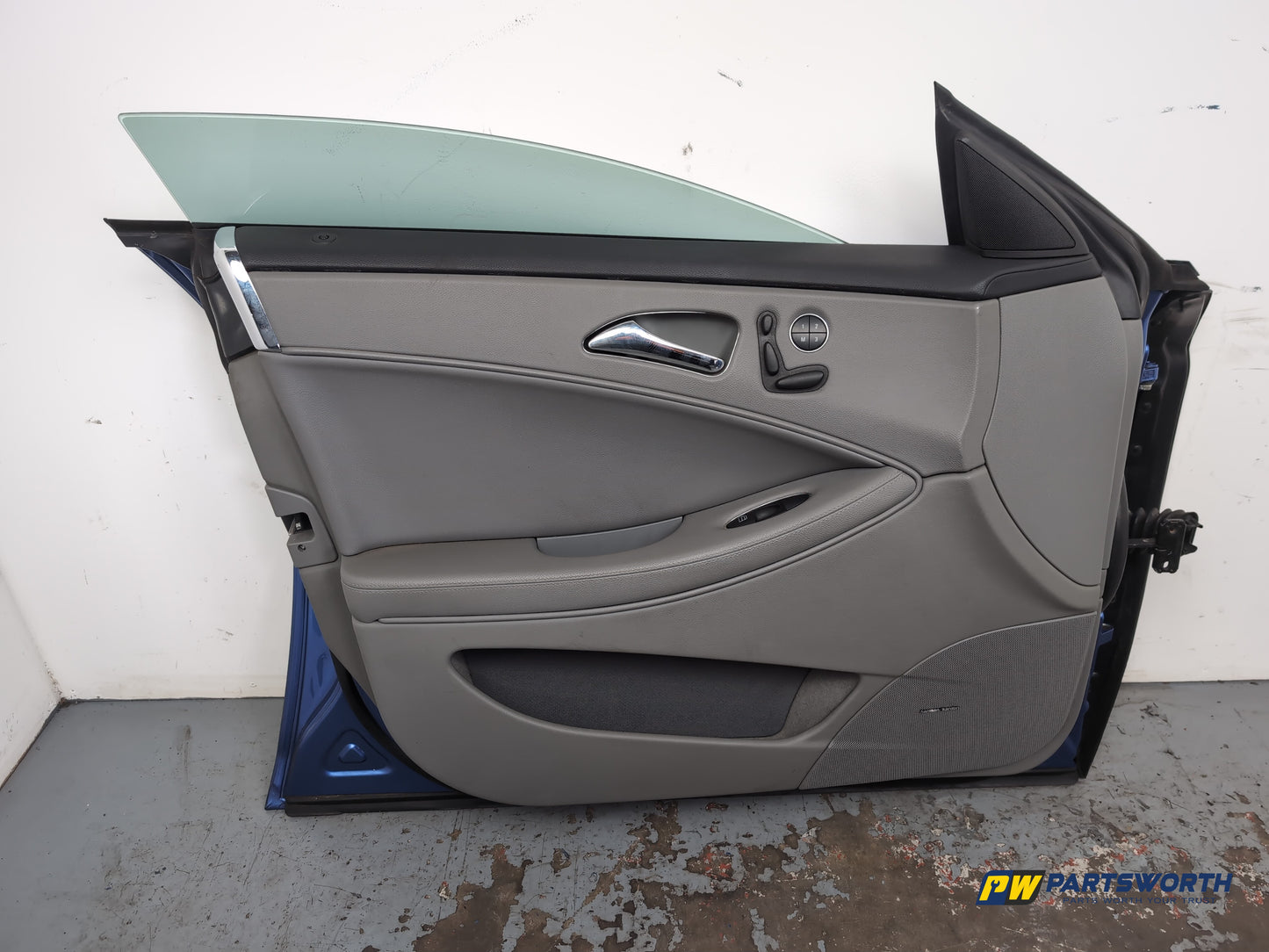 Door Front LH 11
