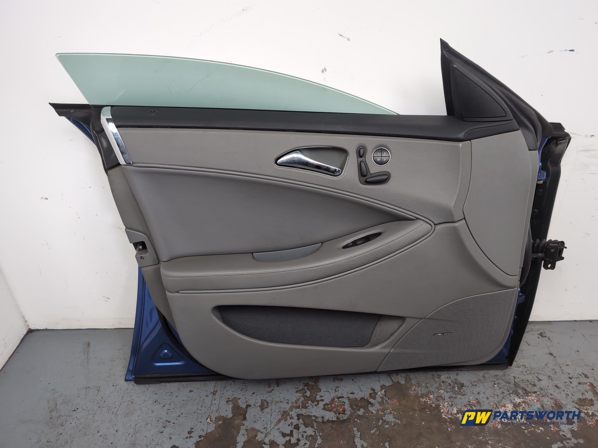 Door Front LH 11