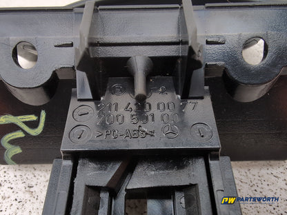Mercedes Cls 320 Cdi Auto Guide Release Handle Bracket A2114200077 2007-2008 - photo 5