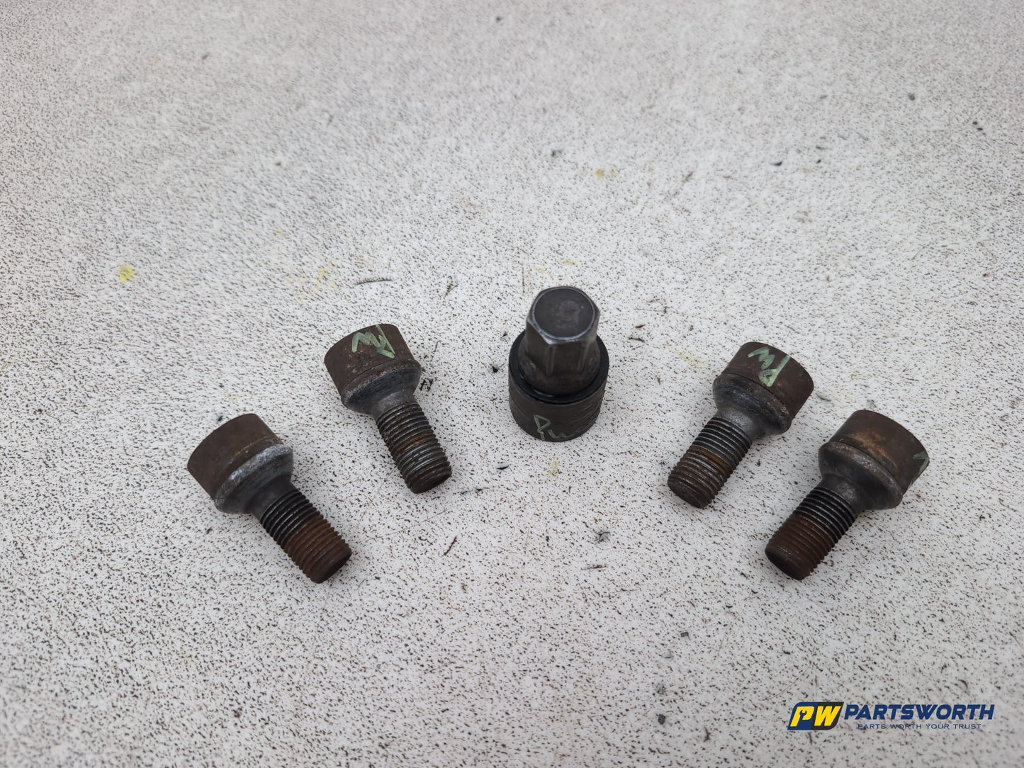 Mercedes Cls 320 Cdi Auto Locking Wheel Nuts And Key Set - photo 5