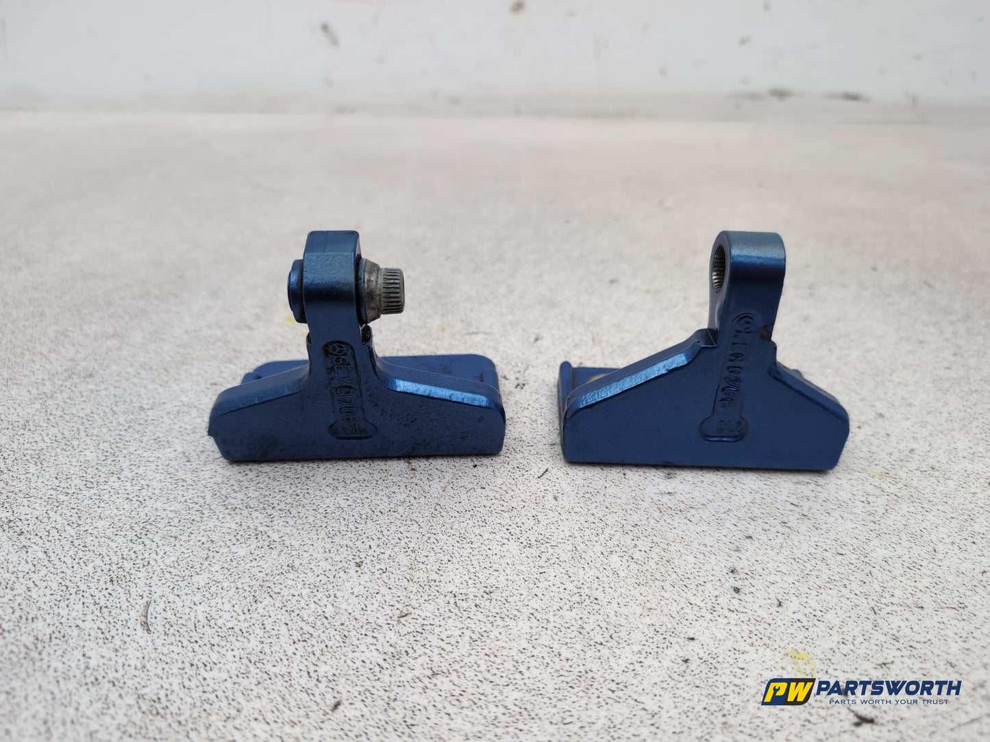 Mercedes Cls 320 Cdi Auto Left Passenger Door Back Hinge 2004-2008 - photo 5