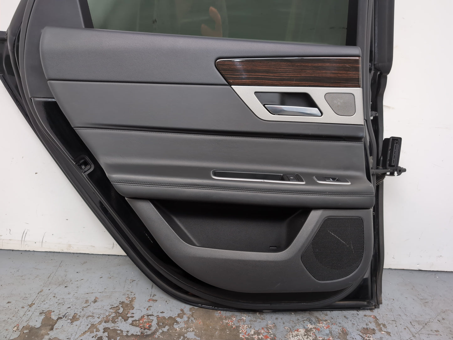 Jaguar Xf Portfolio D Door Back Lh Passenger Side Ebony Black Pec 2015-2019 - photo 6
