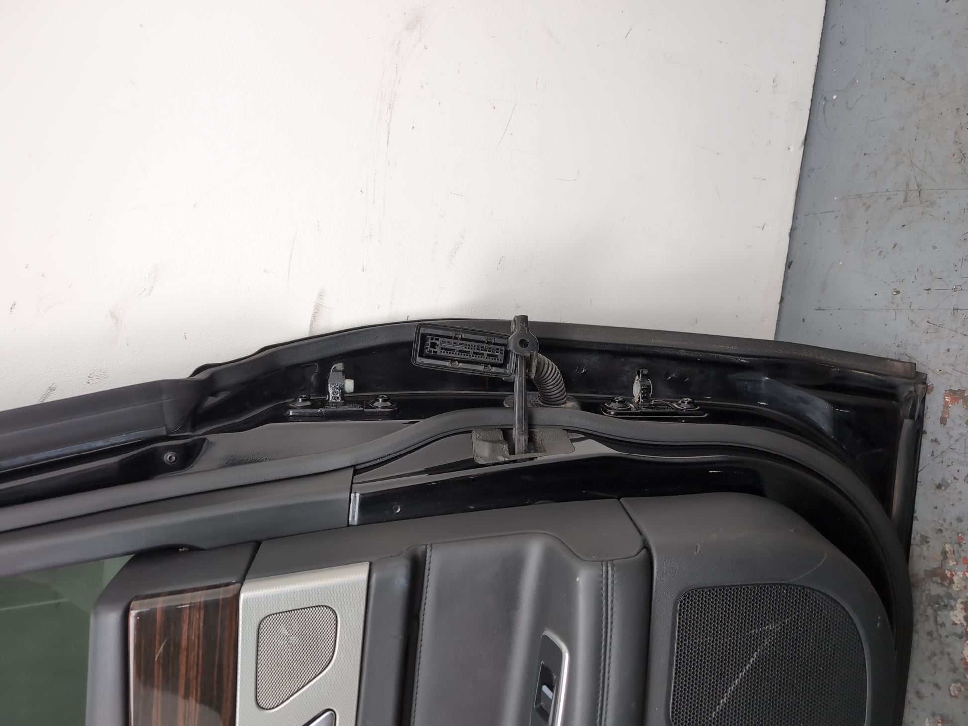 Door Back LH 17