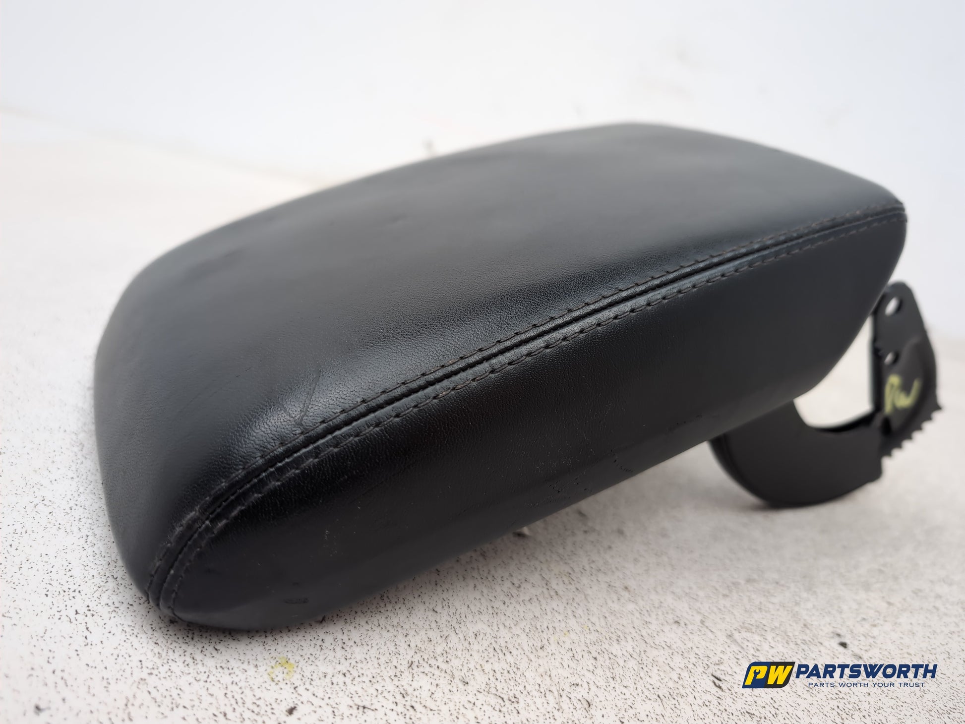 Audi A4 S Line Black Edit Tdi Quat Centre Console Armrest 2012-2013 - photo 5