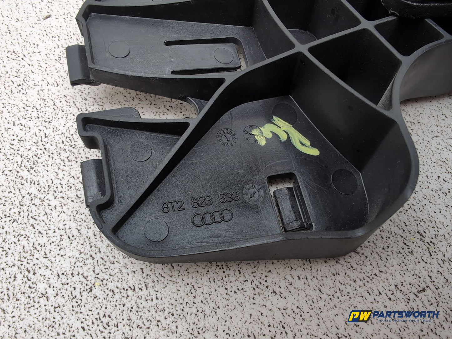 Audi A4 S Line Black Edit Tdi Quat Bonnet Release Handle 8t2823633 2012-2013 - photo 5