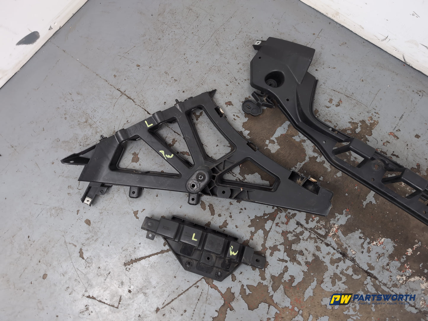 Jaguar Xf Portfolio D Rear Bumper Bracket Set 2015-2019 - photo 5