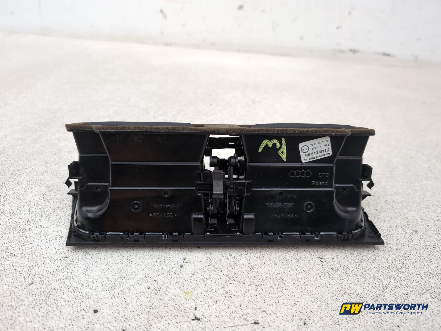 Dashboard Trim With Air Vent  5