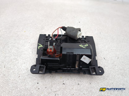 Audi A4 S Line Black Edit Tdi Quat Centre Console Ashtray Charging Point - photo 5