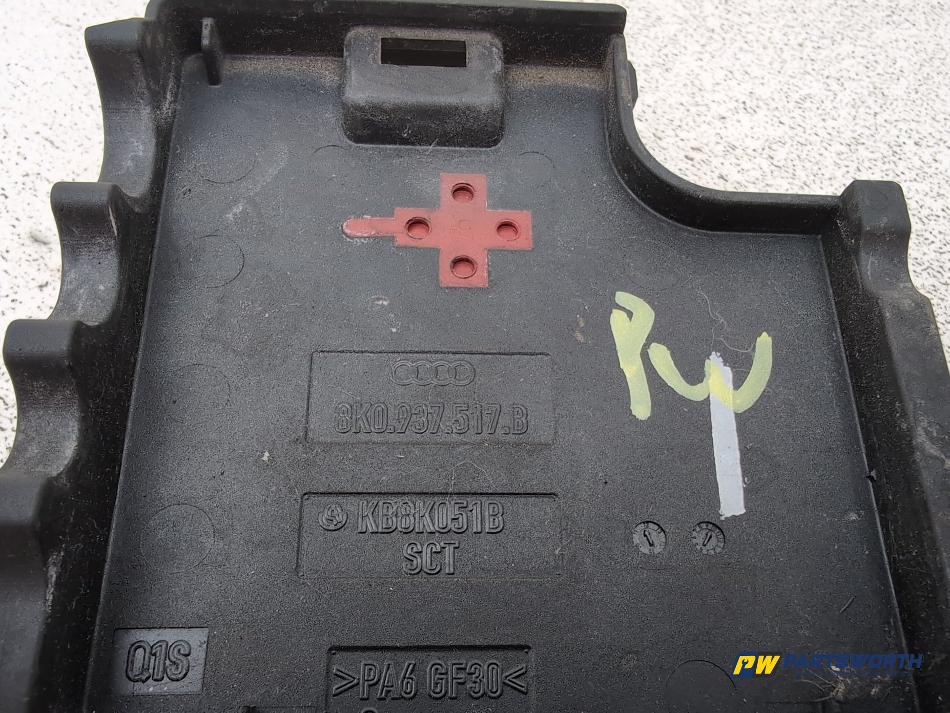 Audi A4 S Line Black Edit Tdi Quat Positive Terminal Battery Jump Point Housing - photo 5