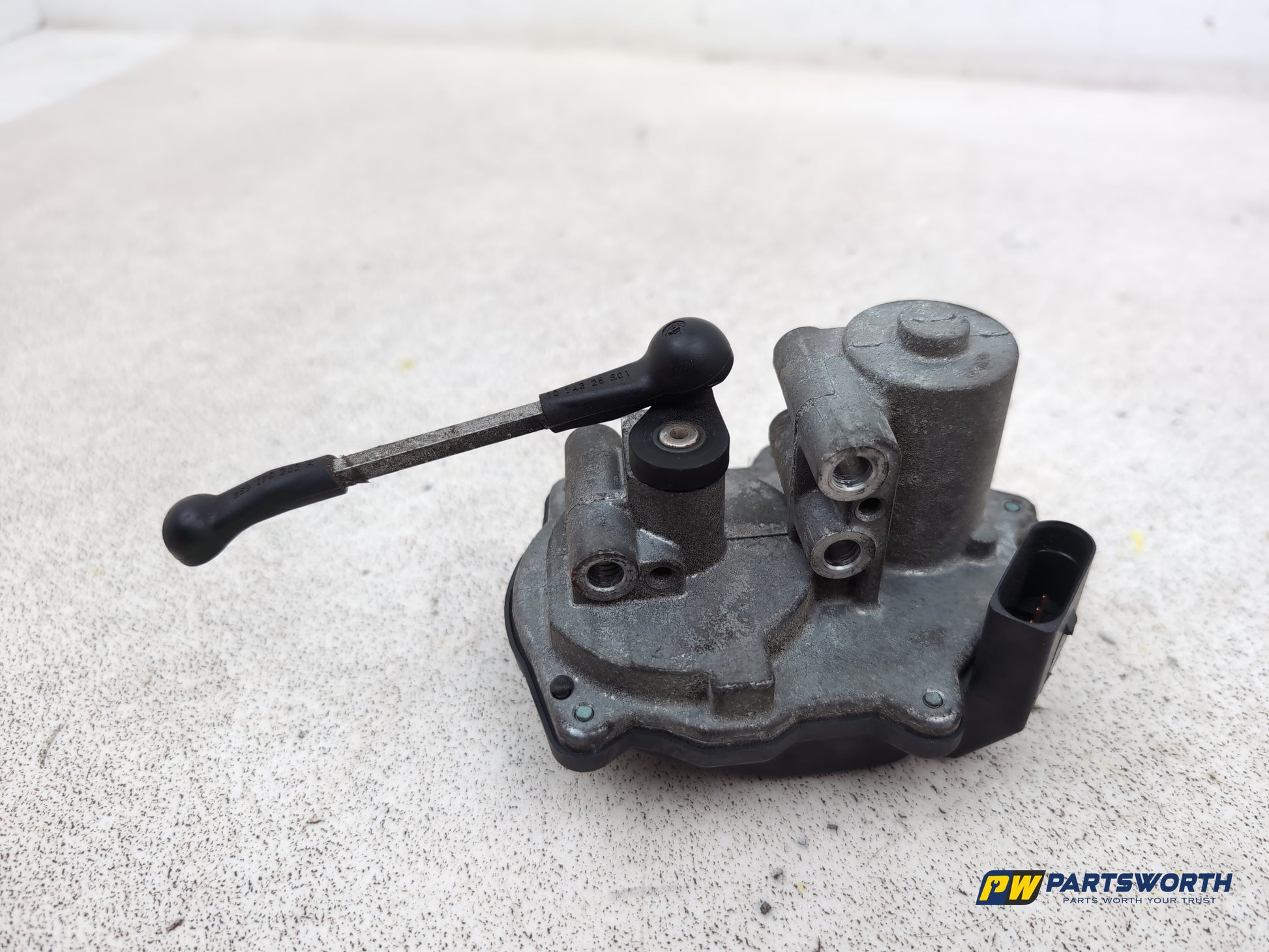 Volkswagen Touareg Altitude V6 Actuator Swirl Flaps Intake Manifold A2c53289031 - photo 5